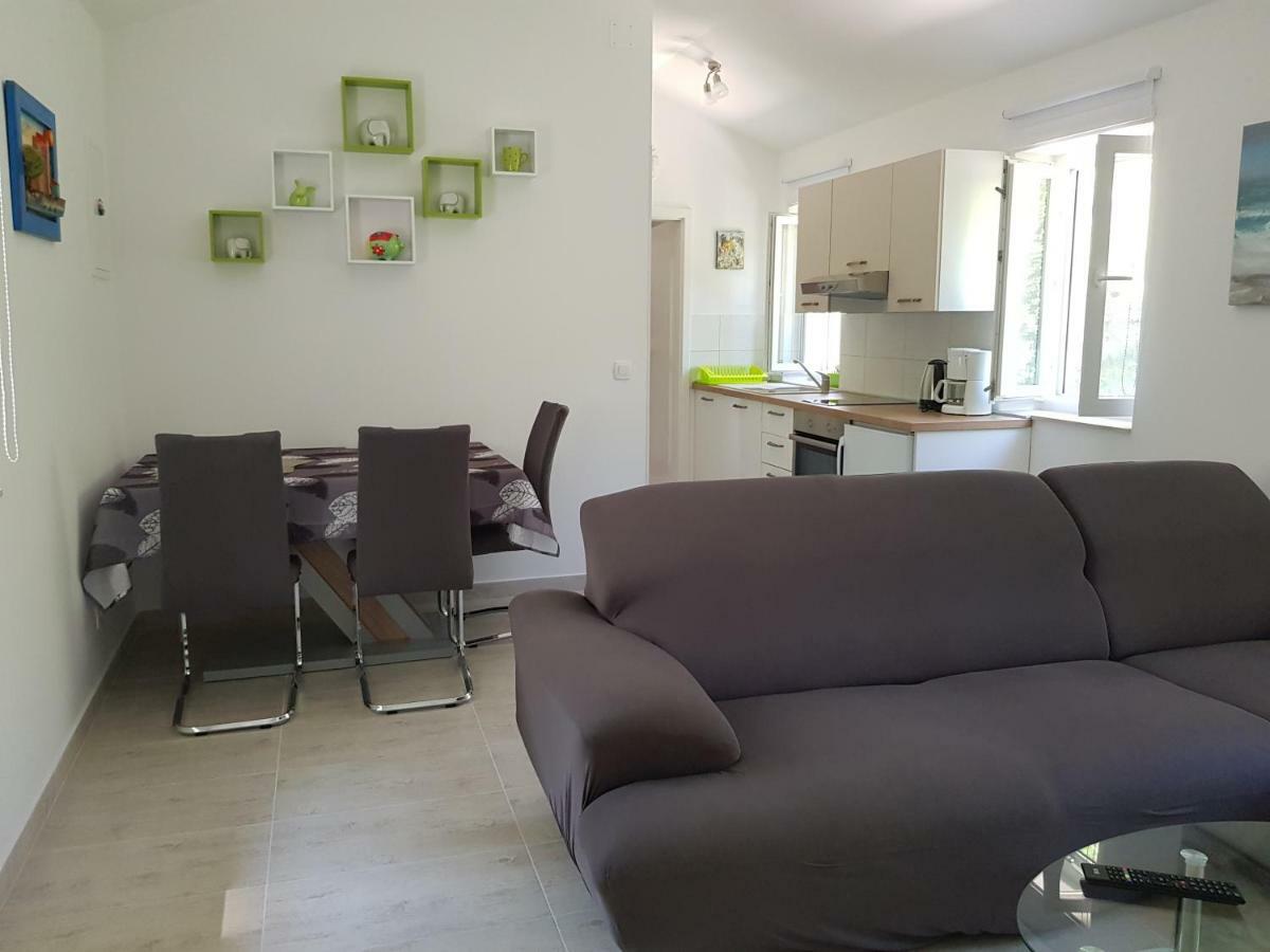 Apartment Zdenka Veli Lošinj Εξωτερικό φωτογραφία